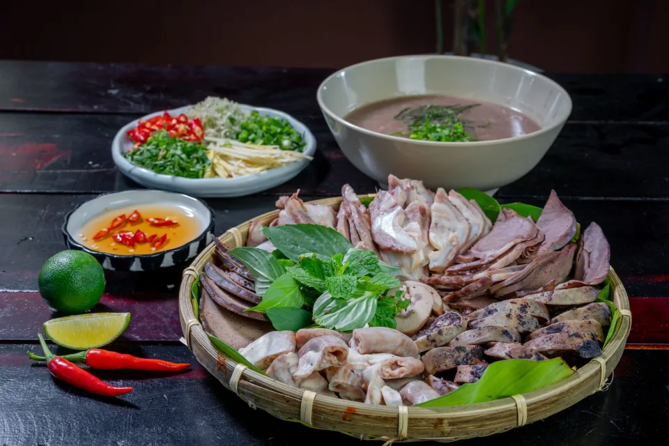 Bàn dài cho nhóm